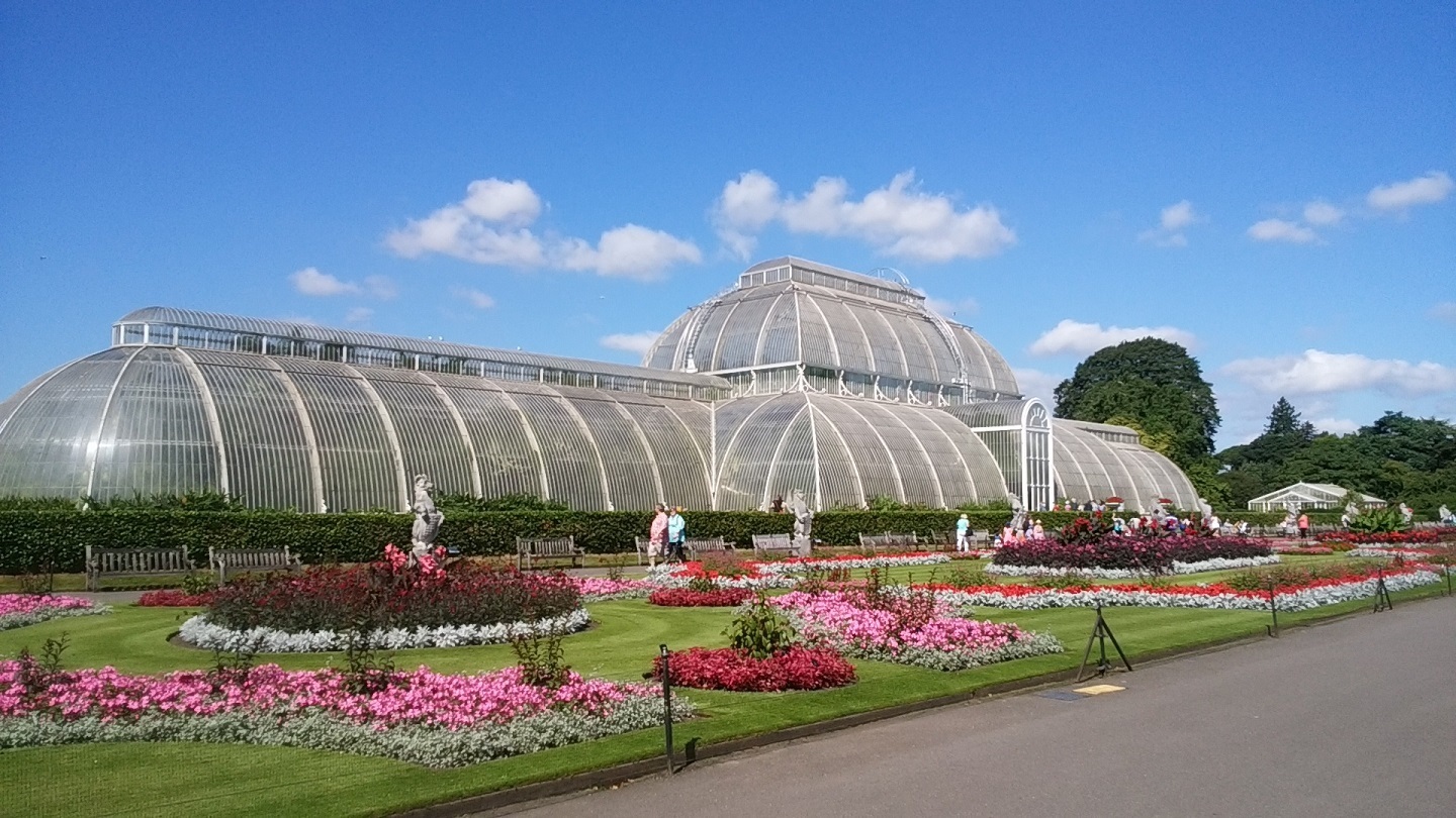 ロンドンの世界遺産 キューガーデン Kew Gardens で緑を満喫 イギリスの料理はまずいと誰が言った